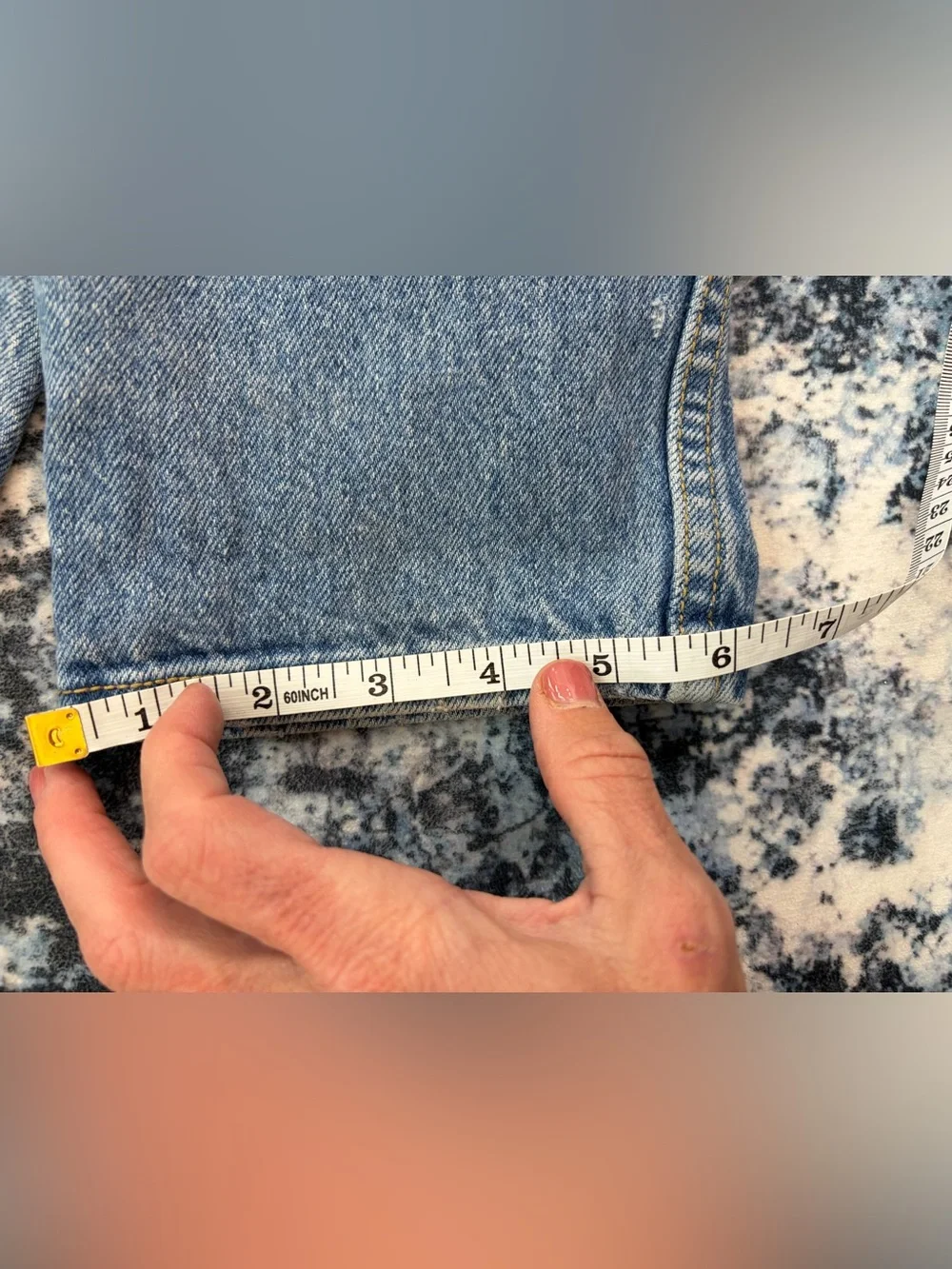 Vintage GUESS USA Baggy Jeans | Light Wash High Rise | 90s Denim- Sz 25 - Picture 10 of 10